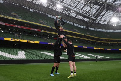 050326 - Wales Rugby Captains Run ahead of their Six Nations game against Ireland tomorrow evening - Dafydd Jenkins during training