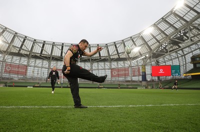 050326 - Wales Rugby Captains Run ahead of their Six Nations game against Ireland tomorrow evening - Jarrod Evans during training