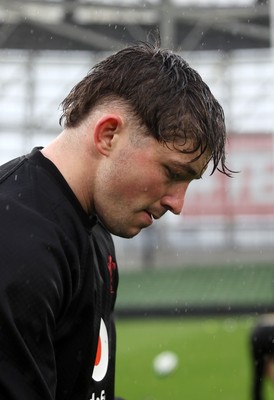 050326 - Wales Rugby Captains Run ahead of their Six Nations game against Ireland tomorrow evening - Dan Edwards during training