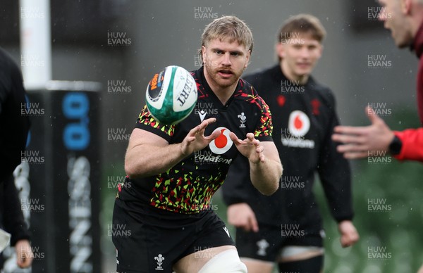 050326 - Wales Rugby Captains Run ahead of their Six Nations game against Ireland tomorrow evening - Aaron Wainwright during training