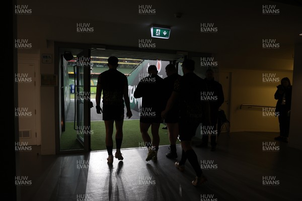 050326 - Wales Rugby Captains Run ahead of their Six Nations game against Ireland tomorrow evening - Dewi Lake during training