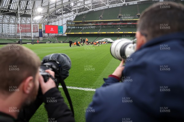 050326 - Wales Rugby Captains Run ahead of their Six Nations game against Ireland tomorrow evening - General View of Wales training