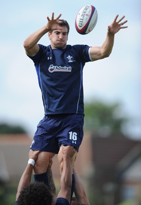 05.08.11 - Wales Rugby Captains Run - Sam Warburton during training. 