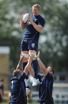 05.08.11 - Wales Rugby Captains Run - Bradley Davies during training. 