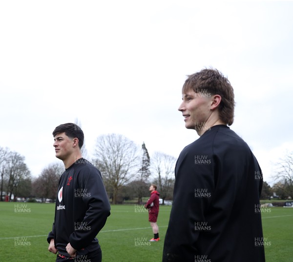 060226 - Wales Rugby Captains Run ahead of their first Six Nations game against England - Louis Rees-Zammit and Ellis Mee during training
