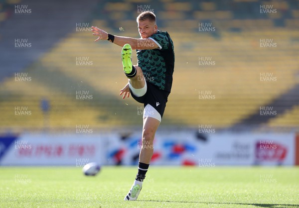 061023 - Wales Rugby Captains Run for their final Rugby World Cup pool game against Georgia - Gareth Anscombe during training