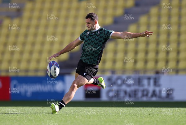 061023 - Wales Rugby Captains Run for their final Rugby World Cup pool game against Georgia - Tomos Williams during training