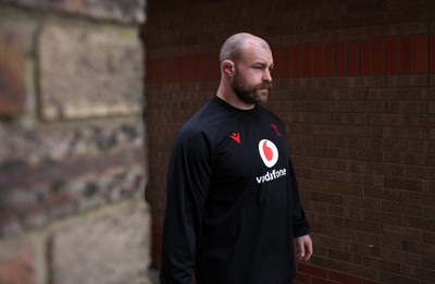 070325 - Wales Rugby Captains Run ahead of their 6 Nations game against Scotland tomorrow - WillGriff John