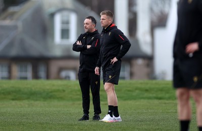 070325 - Wales Rugby Captains Run ahead of their 6 Nations game against Scotland tomorrow - Matt Sherratt, Head Coach and Gareth Anscombe during training