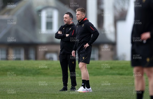 070325 - Wales Rugby Captains Run ahead of their 6 Nations game against Scotland tomorrow - Matt Sherratt, Head Coach and Gareth Anscombe during training