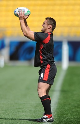 07.10.11 - Wales Rugby Captains Run - Huw Bennett during training. 