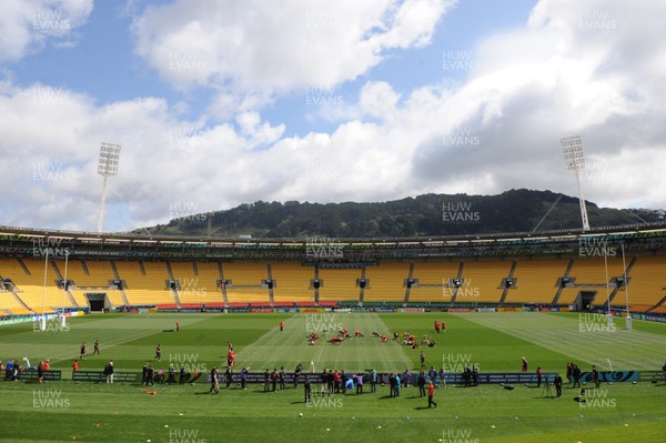 07.10.11 - Wales Rugby Captains Run - Wales players train at the Westpac Stadium in Wellington. 