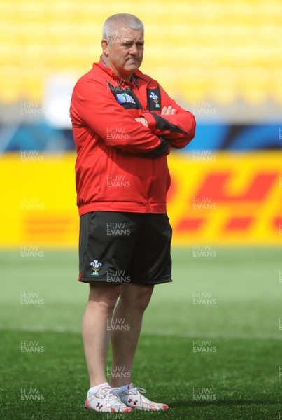 07.10.11 - Wales Rugby Captains Run - Wales head coach Warren Gatland during training. 