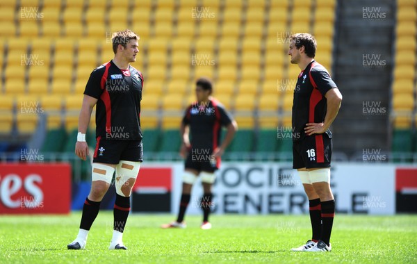 07.10.11 - Wales Rugby Captains Run - Dan Lydiate and Sam Warburton during training. 