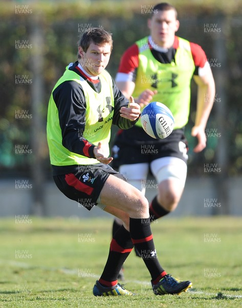 080213 - Wales Rugby Captains Run -Dan Biggar during training