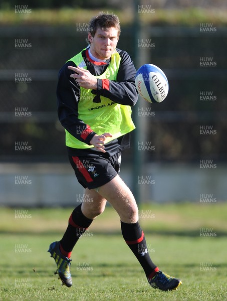 080213 - Wales Rugby Captains Run -Dan Biggar during training