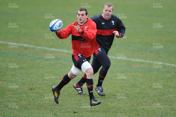 080313 - Wales Rugby Captains Run -Sam Warburton during training