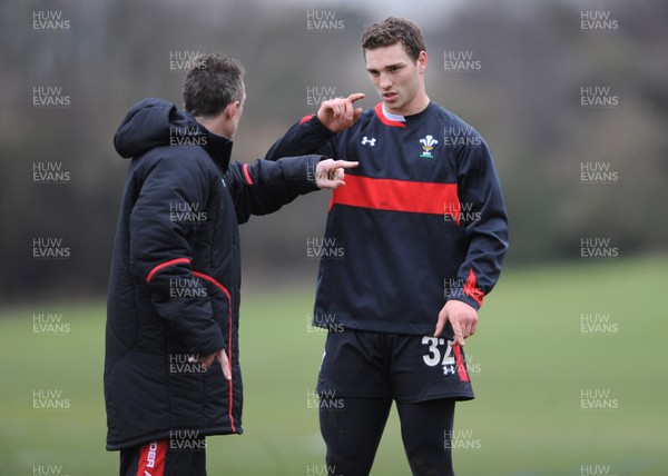 080313 - Wales Rugby Captains Run -Rob Howley and George North during training