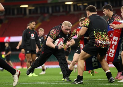 081125 - Wales Rugby Captains Run ahead of their first game against Argentina - Keiron Assiratti during training