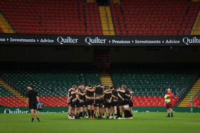 081125 - Wales Rugby Captains Run ahead of their first game against Argentina - Wales team huddle