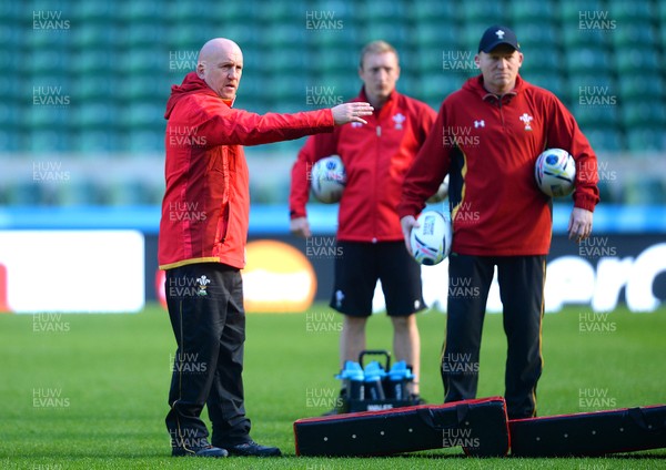 091015 - Wales Rugby Training -Shaun Edwards during training