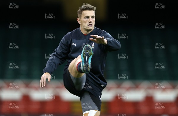 091118 - Wales Rugby Captains Run - Jonathan Davies during training