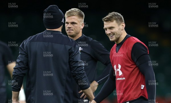 091118 - Wales Rugby Captains Run - Gareth Anscombe and Dan Biggar during training