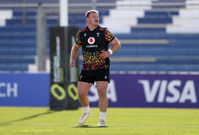 100726 - Wales Rugby Captains Run ahead of their game against Argentina in San Juan tomorrow - Dewi Lake during training