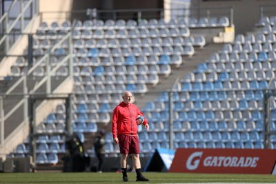 100726 - Wales Rugby Captains Run ahead of their game against Argentina in San Juan tomorrow - Steve Tandy, Head Coach during training