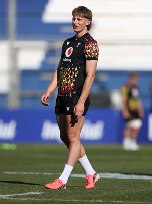 100726 - Wales Rugby Captains Run ahead of their game against Argentina in San Juan tomorrow - Ellis Mee during training