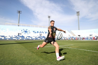 100726 - Wales Rugby Captains Run ahead of their game against Argentina in San Juan tomorrow - Kieran Hardy during training