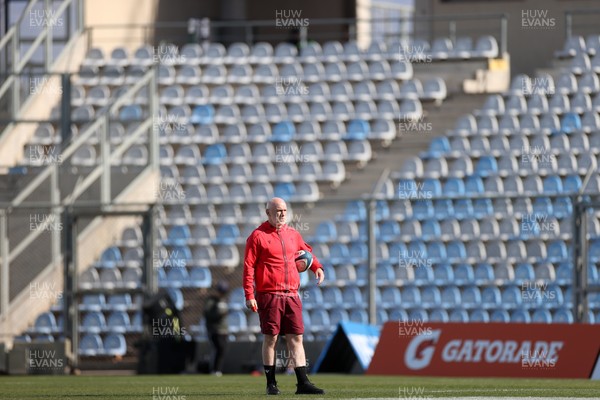 100726 - Wales Rugby Captains Run ahead of their game against Argentina in San Juan tomorrow - Steve Tandy, Head Coach during training