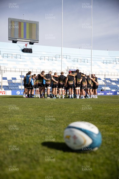 100726 - Wales Rugby Captains Run ahead of their game against Argentina in San Juan tomorrow - Wales team huddle