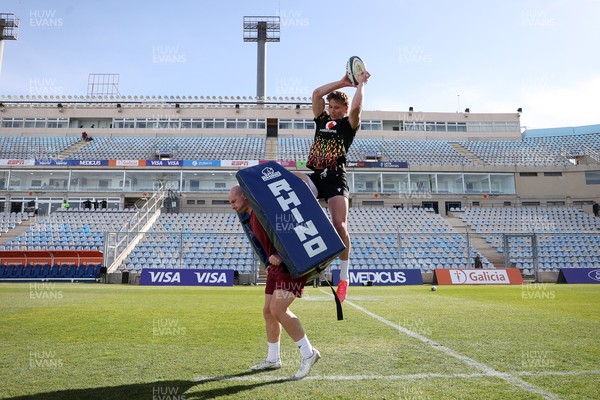 100726 - Wales Rugby Captains Run ahead of their game against Argentina in San Juan tomorrow - Ellis Mee during training