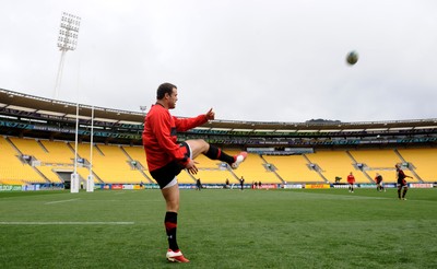 10.09.11 - Wales Rugby Captains Run - Jamie Roberts kicks during training at Westpac Stadium, Wellington. 