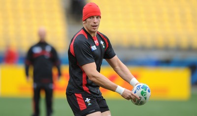 10.09.11 - Wales Rugby Captains Run - Alun Wyn Jones during training. 