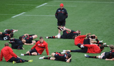 10.09.11 - Wales Rugby Captains Run - Head coach Warren Gatland during training. 