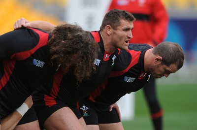 10.09.11 - Wales Rugby Captains Run - Adam Jones, Huw Bennett and Paul James during training. 