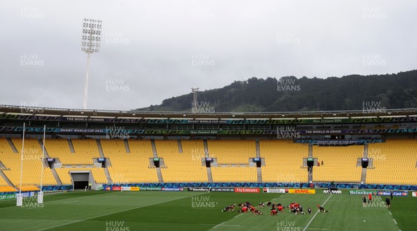 10.09.11 - Wales Rugby Captains Run - Wales players during training at Westpac Stadium, Wellington. 