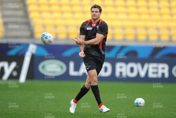 10.09.11 - Wales Rugby Captains Run - Mike Phillips during training. 