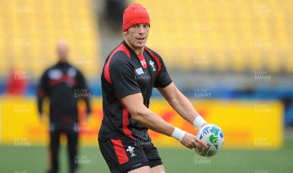 10.09.11 - Wales Rugby Captains Run - Alun Wyn Jones during training. 
