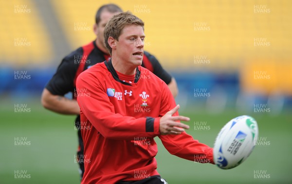 100911 - Wales Rugby Captains Run -Rhys Priestland during training