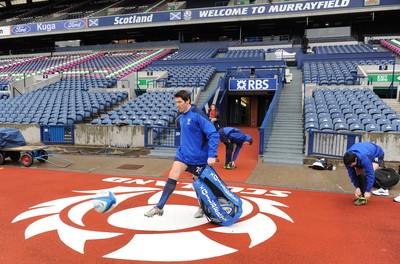 11.02.11 - Wales Rugby Captains Run - James Hook during training at Murrayfield. 