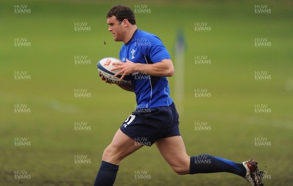 11.02.11 - Wales Rugby Captains Run - Jamie Roberts in action during training. 