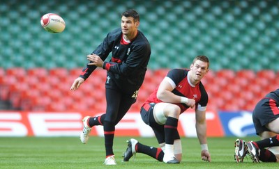 110212 - Wales Rugby Captains Run -Mike Phillips during training