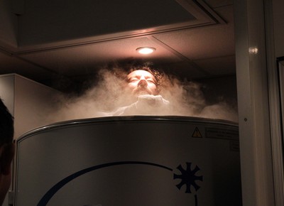 110212   Wales rugby TrainingAdam Jones in the mobile Cryotherapy Unit  at the Millennium Stadium