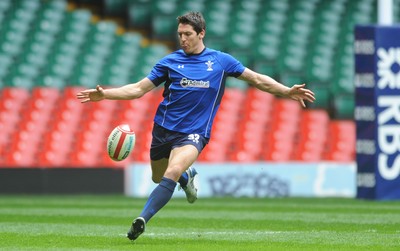 11.03.11 - Wales Rugby Training - James Hook during training. 