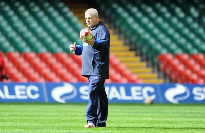 11.03.11 - Wales Rugby Training - Wales head coach Warren Gatland during training. 