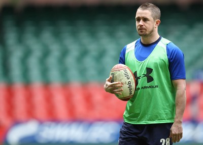 11.03.11 - Wales Captains Run -  Shane Williams during training session 