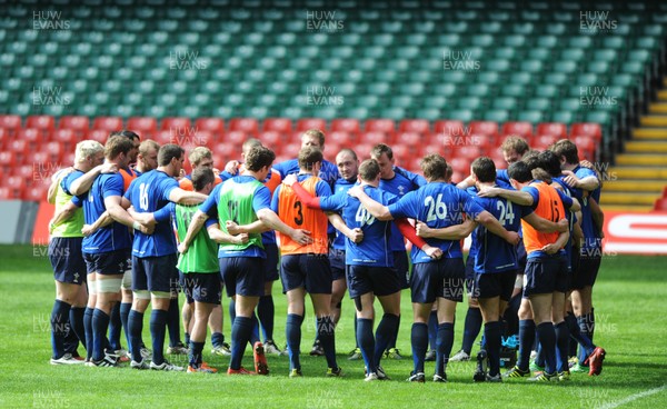 11.03.11 - Wales Rugby Training - Wales team huddle. 